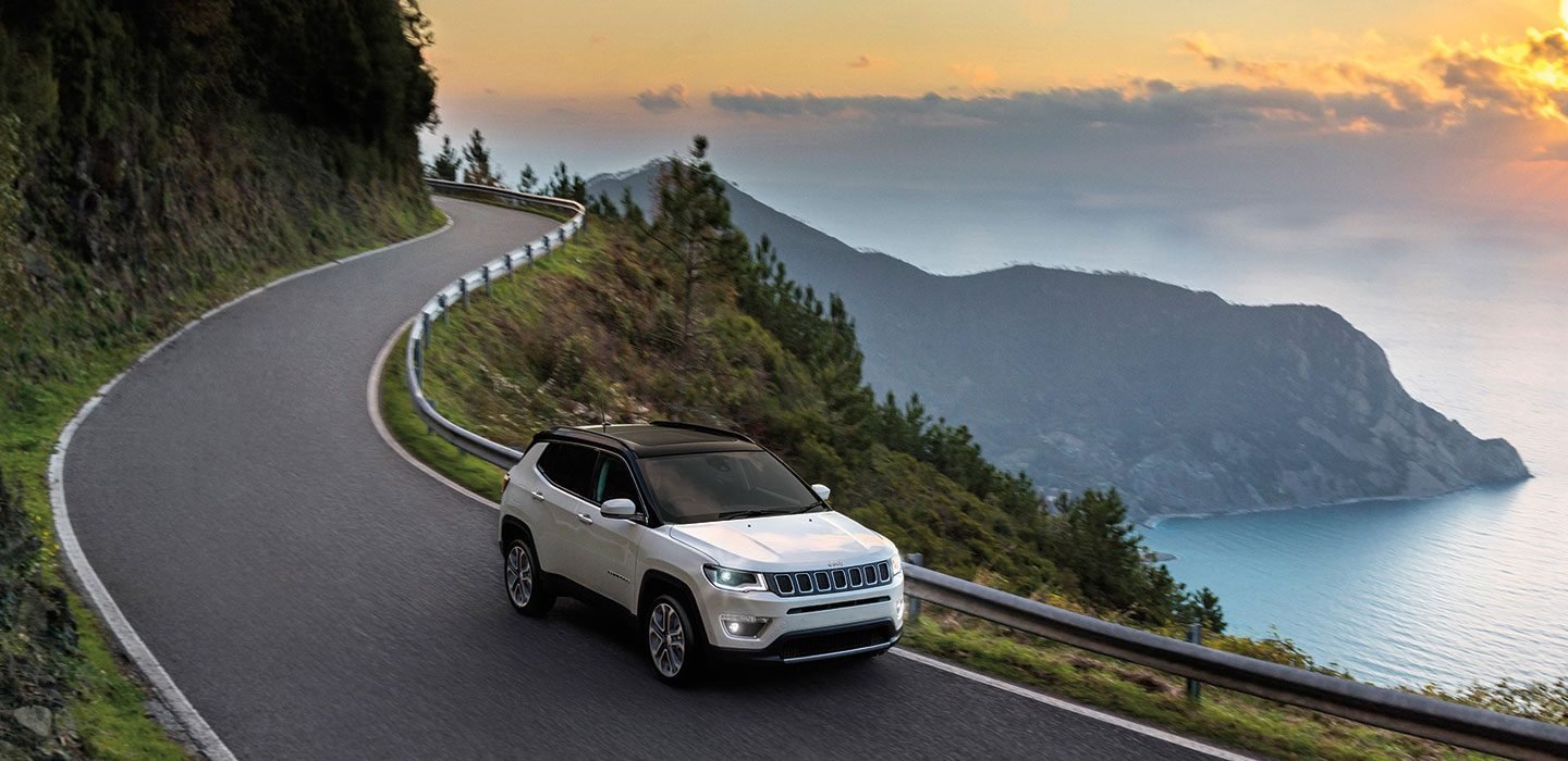 Jeep Compass front three quartes