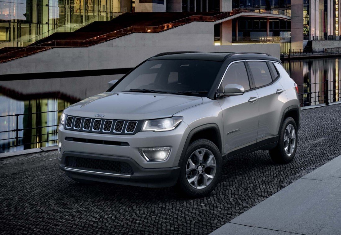 Jeep Compass front three quarters 