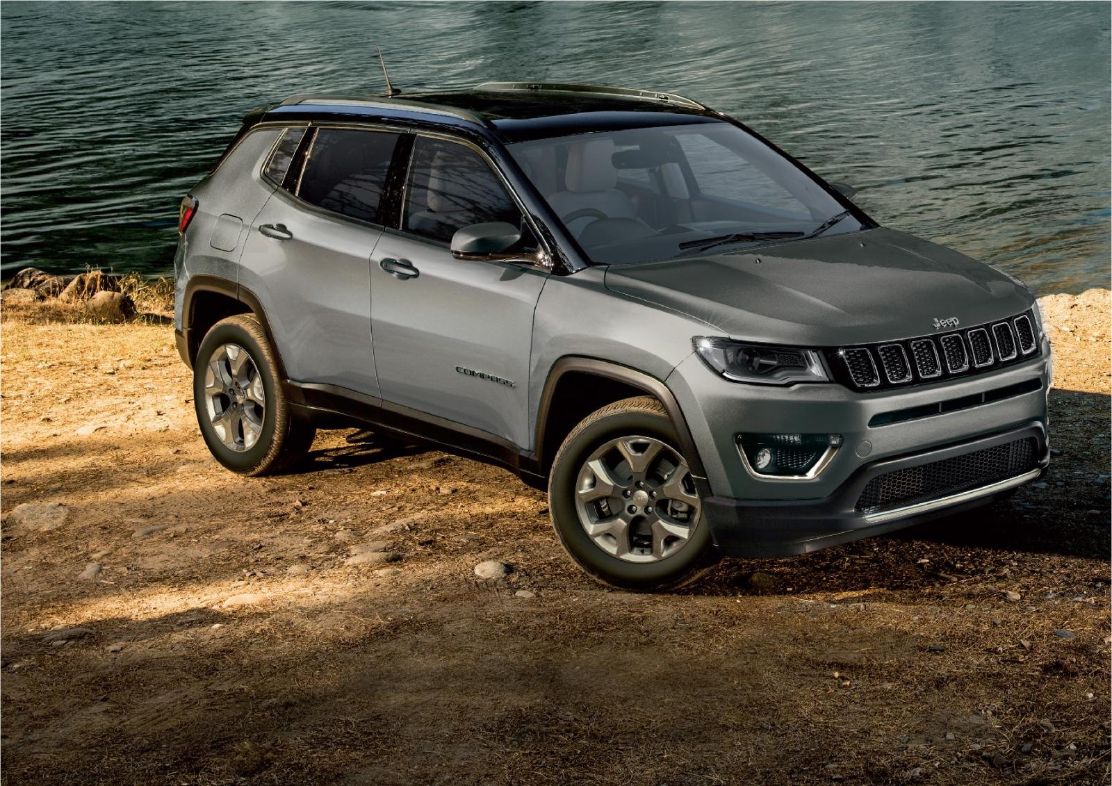 Jeep Compass front three quarters 