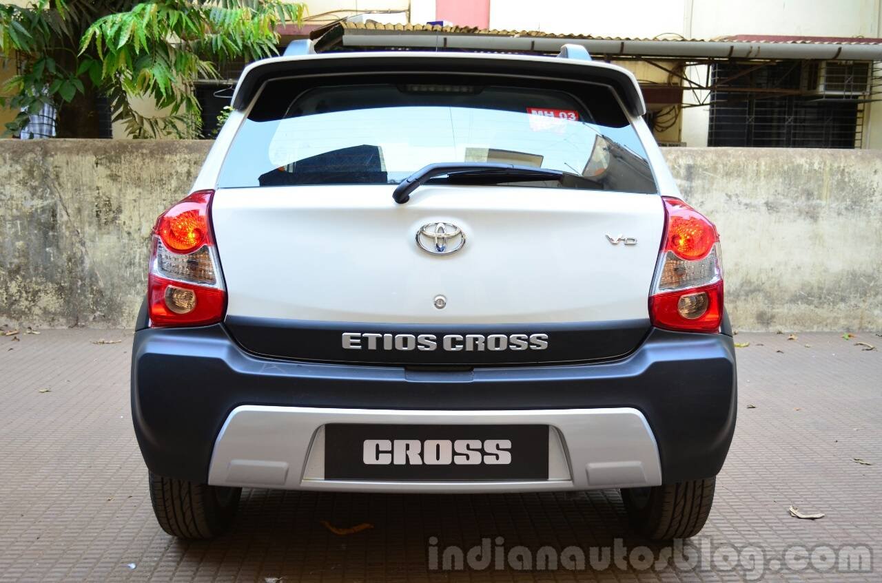 Toyota Etios Cross white rear