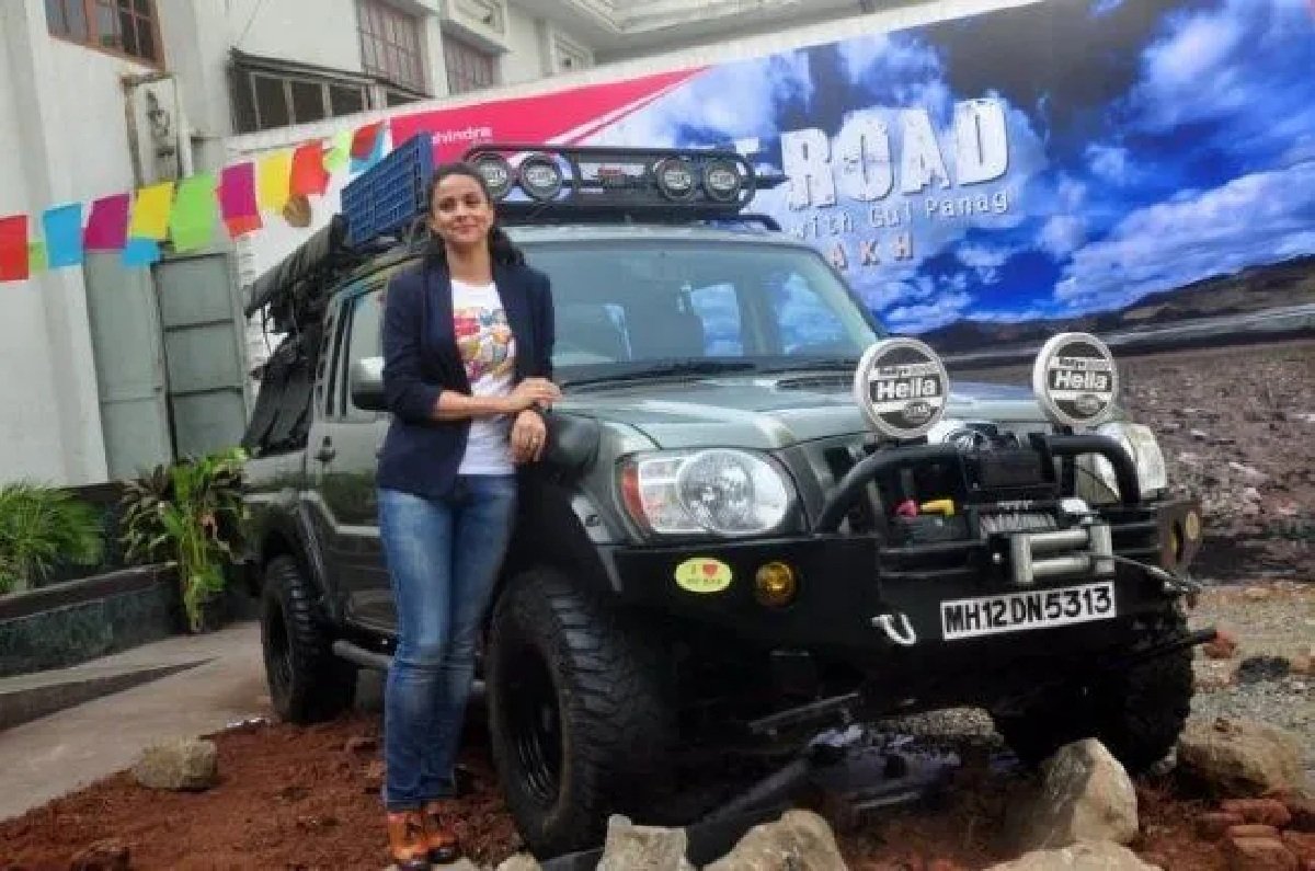 Humble cars of Bollywood divas- Gul Panag Mahindra Scorpio Getaway