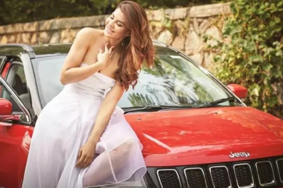 Humble cars of Bollywood divas- Jacqueline Fernandez Jeep Compass