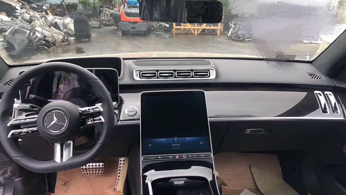 2021 Mercedes-Benz S-Class Spied Sans Camouflage Inside-Out