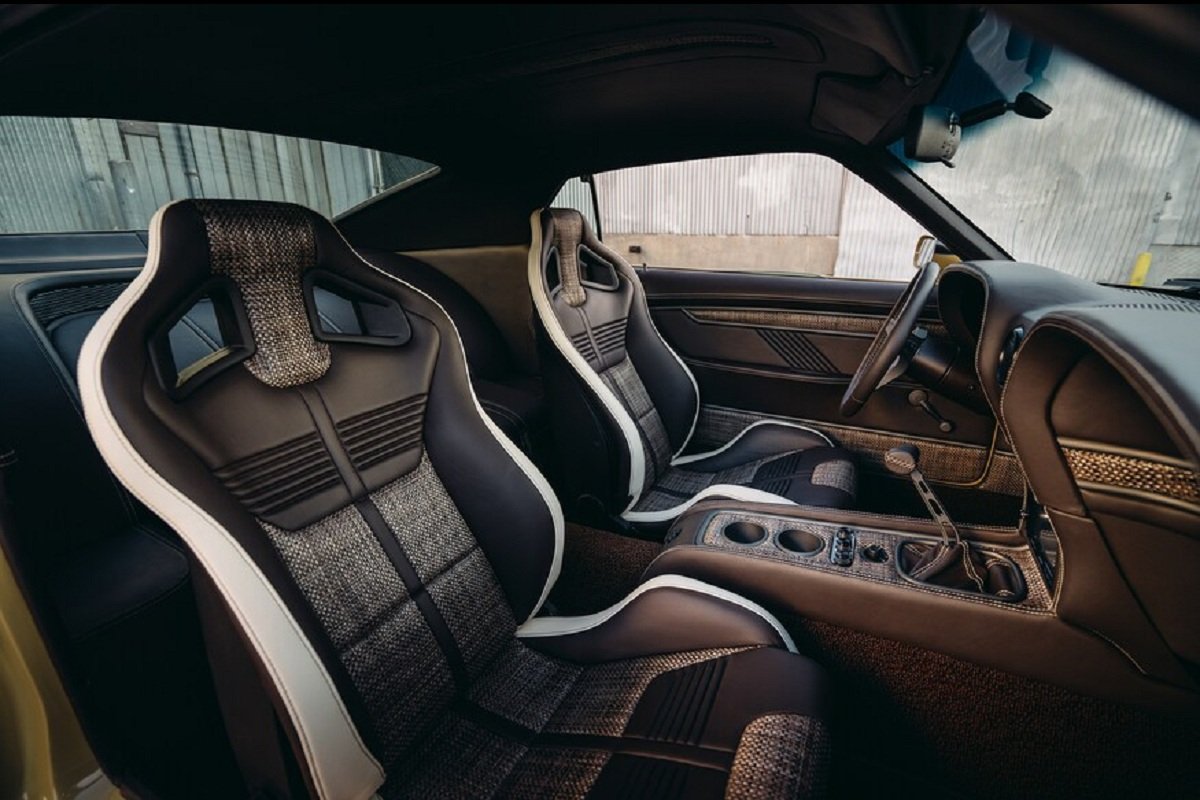 Robert Downey Jr Ford Mustang Boss 302 Custom interior