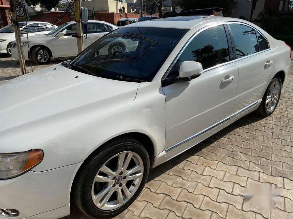 Used Used Volvo S80 D5 2012 AT for sale in Chandigarh 636897