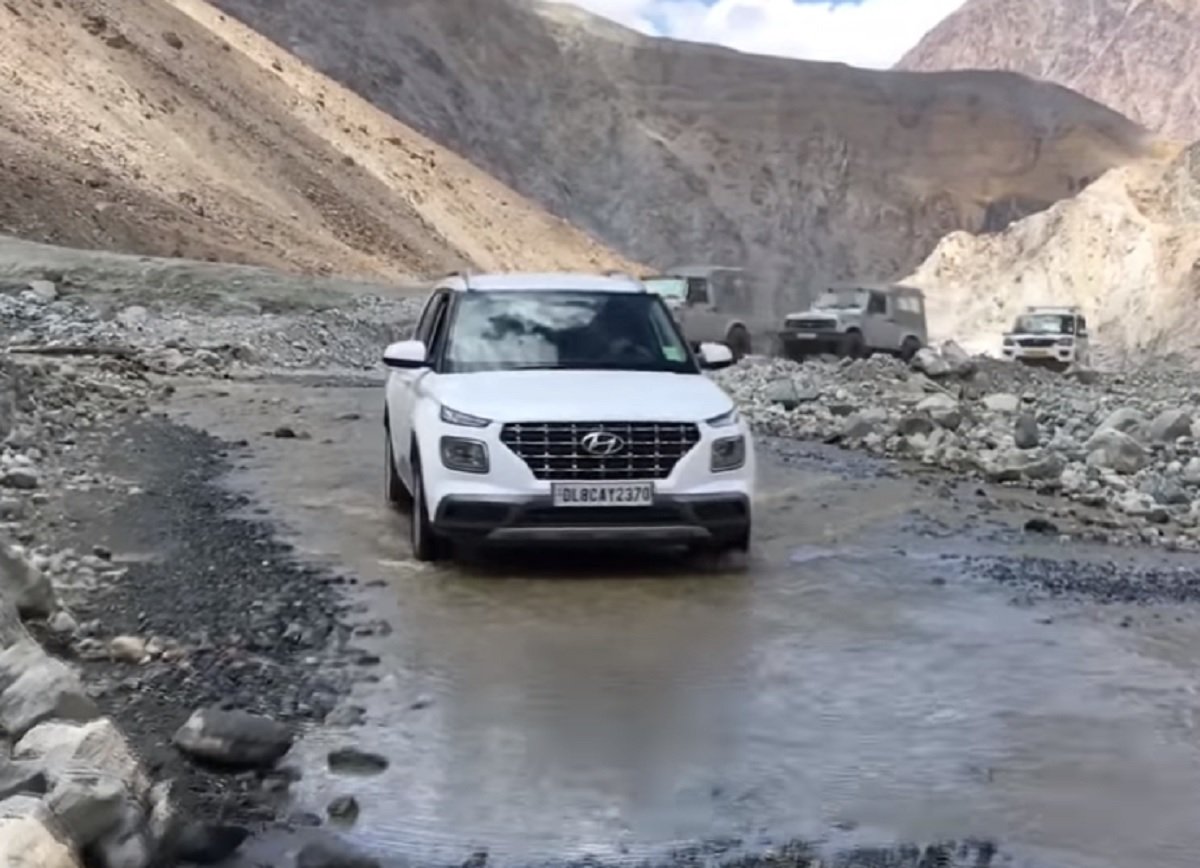 Hyundai Venue Off-Roading in Ladakh – Video