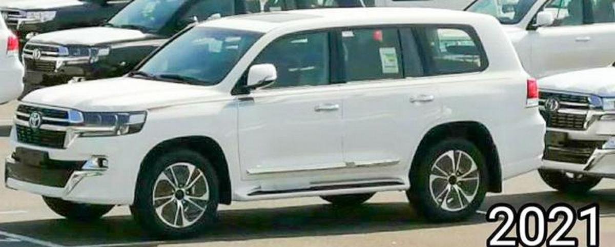 Side-look-of-the-SUV