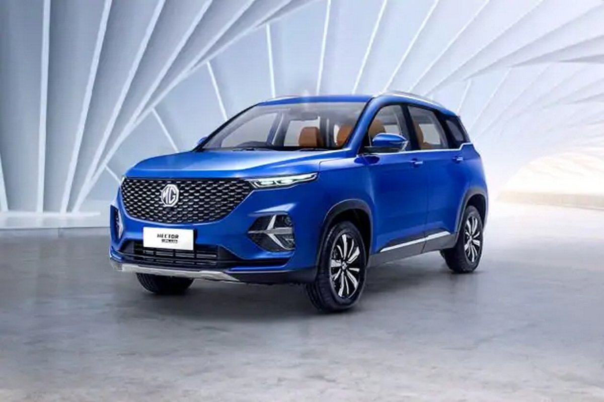 Front-side-look-of-the-MG-Hector-Plus