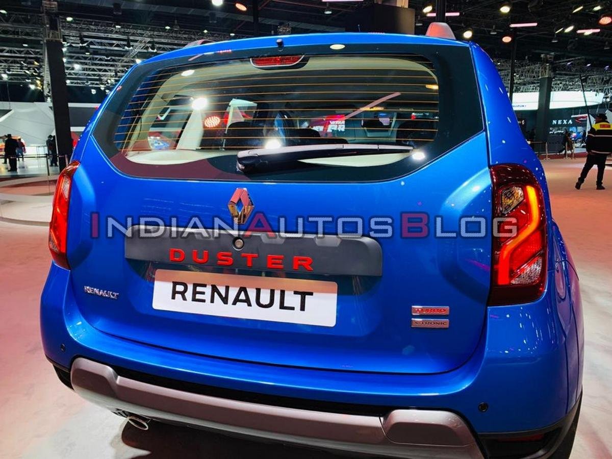 renault duster turbo rear angle