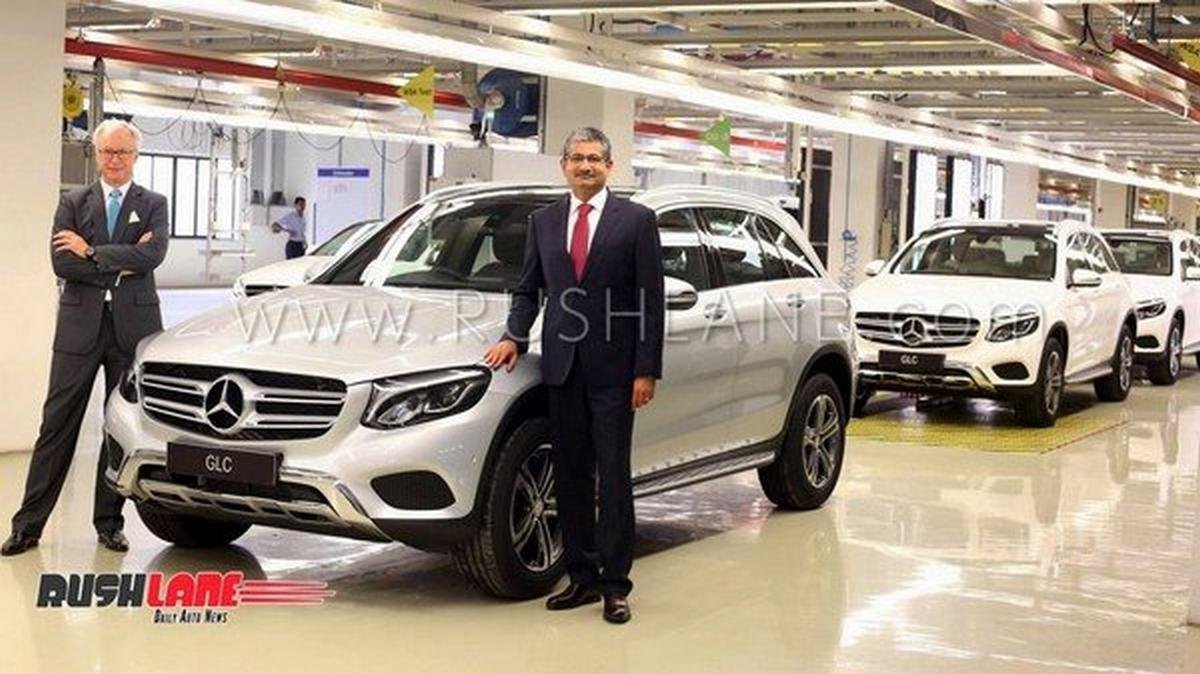 Mercedes GLC between t