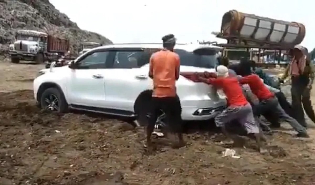 Gautam Gambhir’s 4X2 Toyota Fortuner Gets Stuck At Landfill
