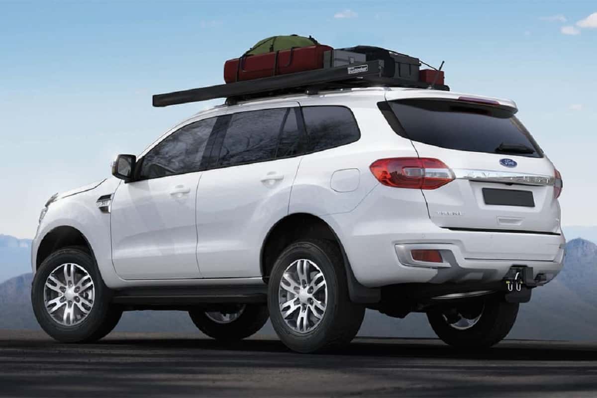 Rear-side-look-of-Ford-Endeavour-BaseCamp