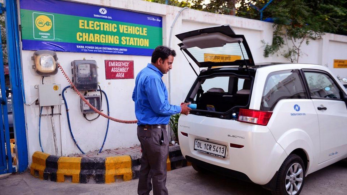 electric vehicle charging station in india