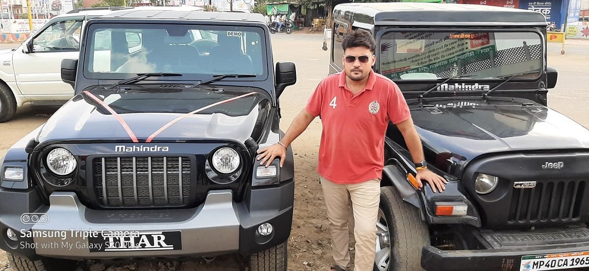 2020 Mahindra Thar Spotted With Angry-bird & Gladiator Grille-equipped Predecessor