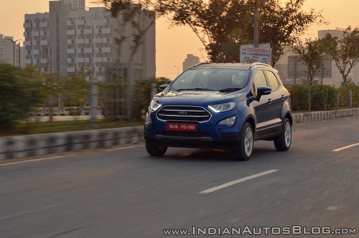 ford-ecosport-front-three-quarters
