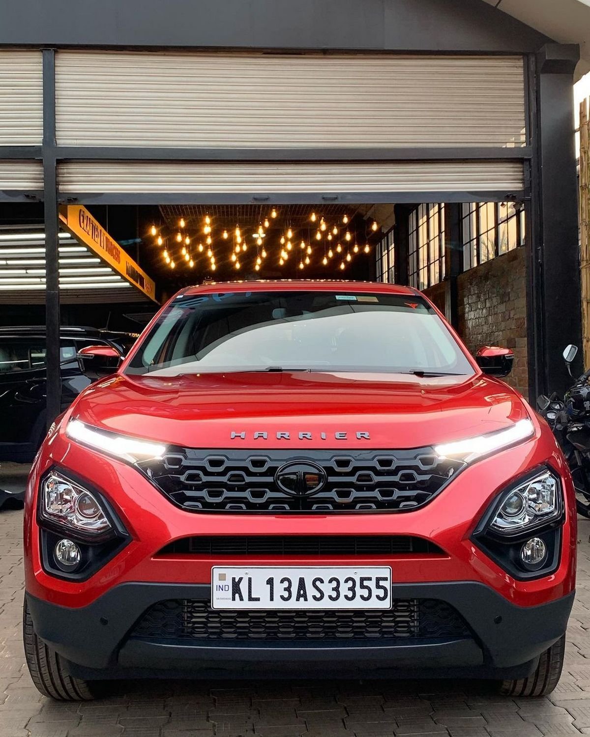Front-look-of-2020-Tata-Harrier
