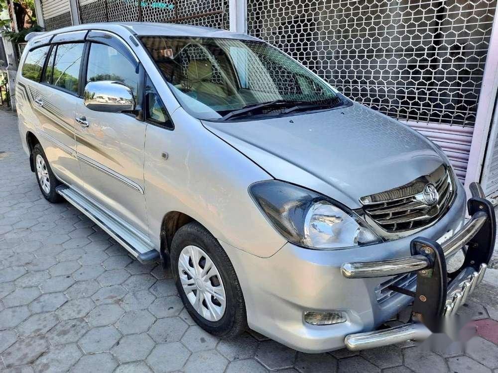 Used Toyota Innova 2009 MT for sale in Hyderabad 770010