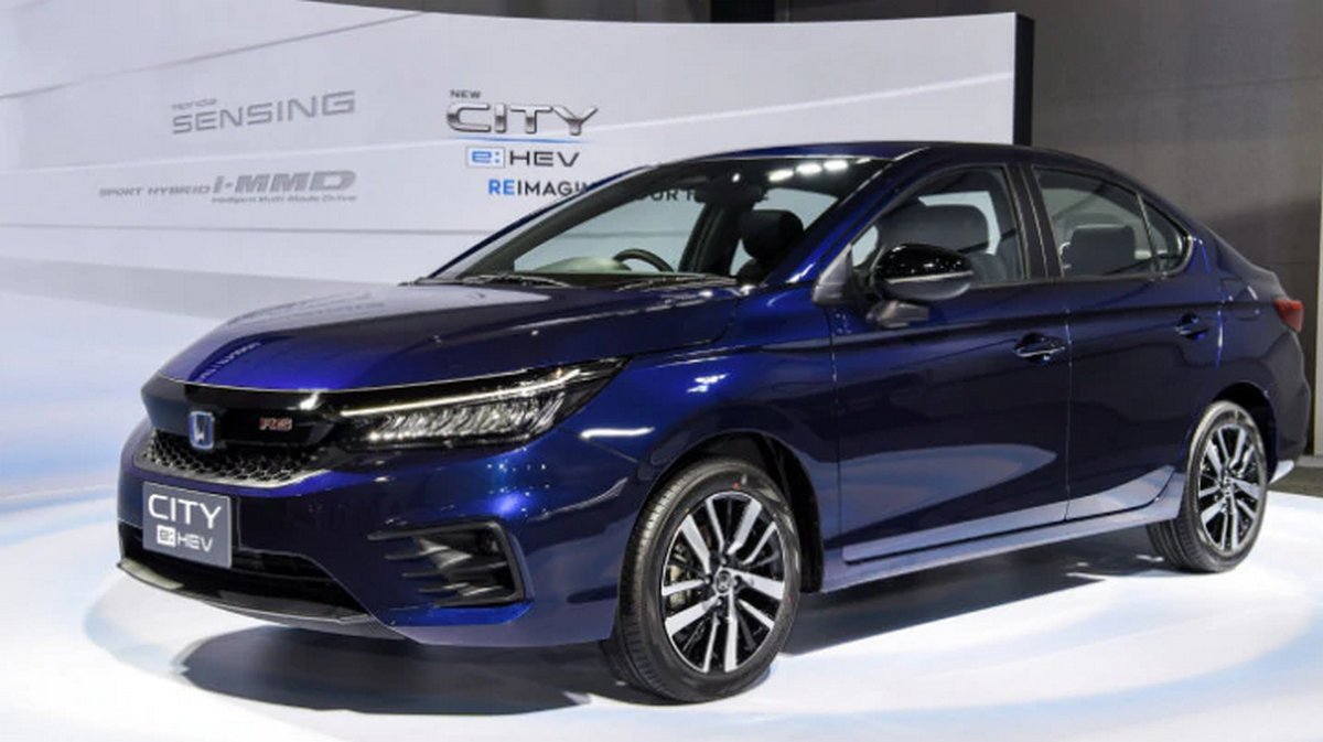 Front-side-look-of-Honda-City