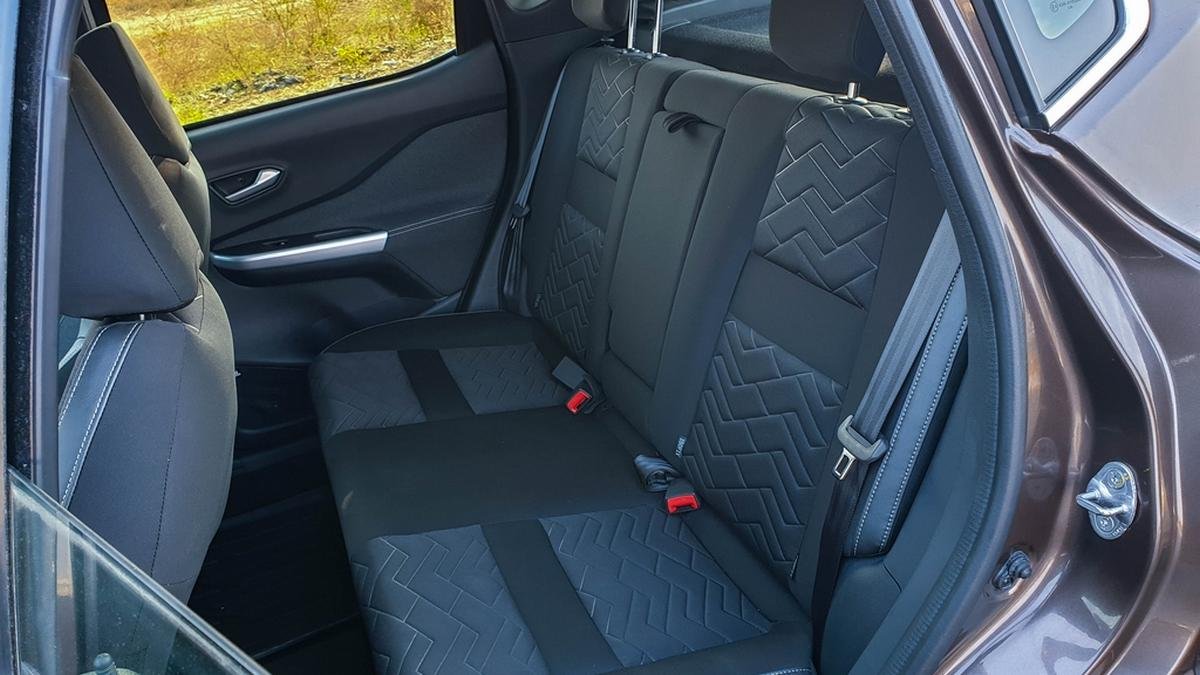 new nissan magnite interior rear seats