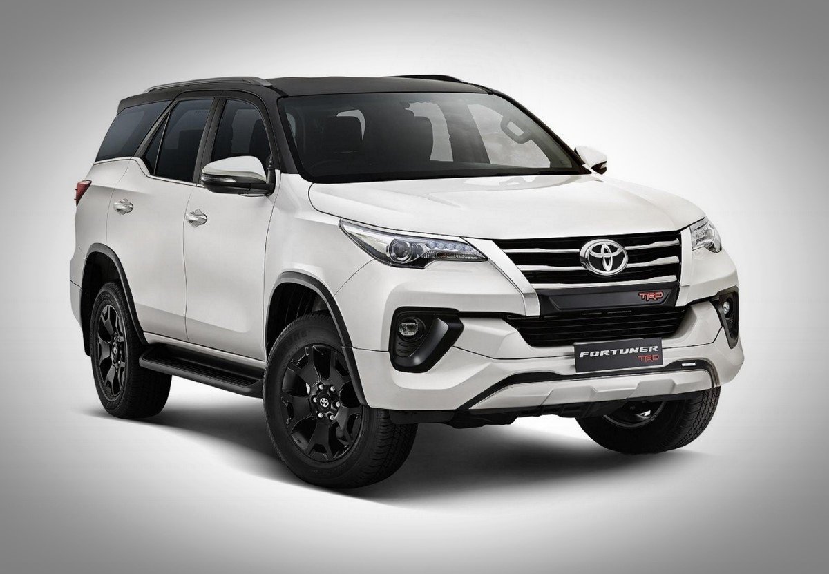 toyota-fortuner-trd-limited-edition-three-quarter white colour