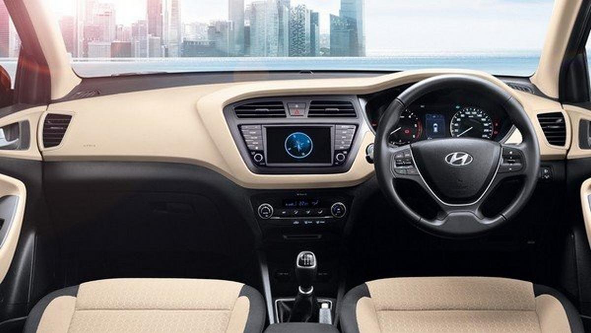 Hyundai Elite i20 interior dashboard