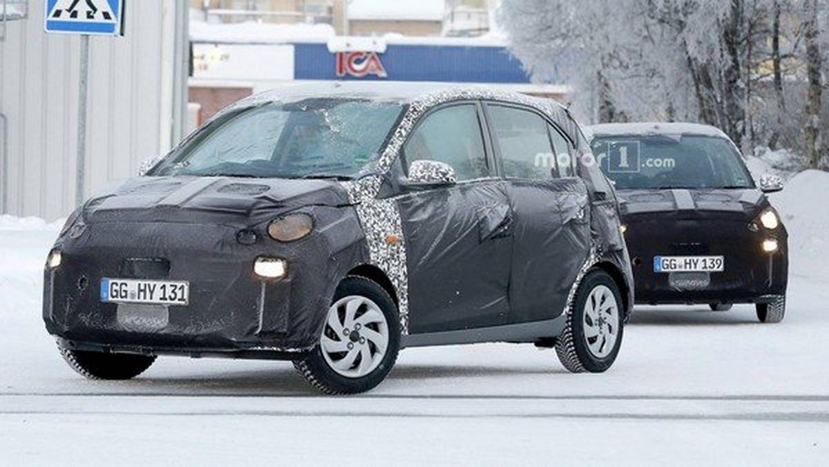 Hyundai Santro spy pics in winter