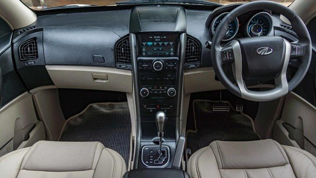 Mahindra XUV500 interior