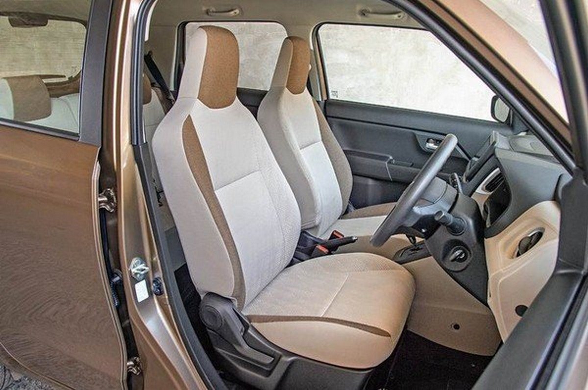 Maruti Wagon R front seat