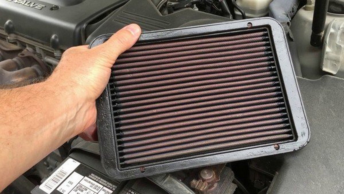 a dirty car air filter