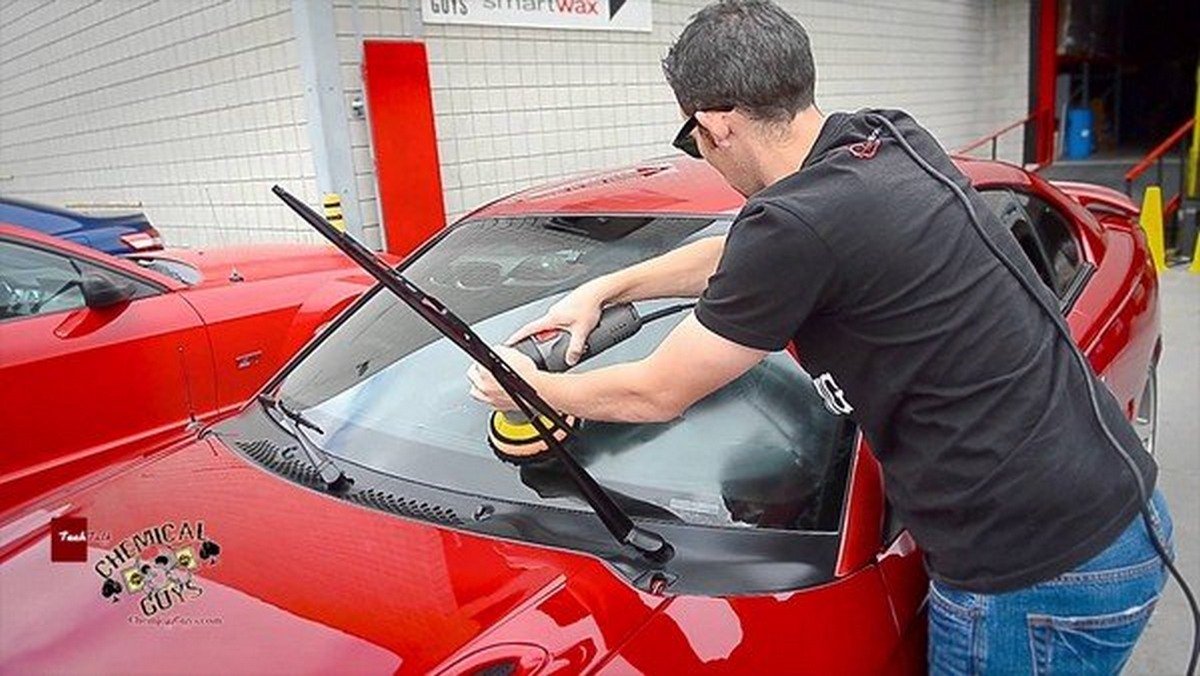 Windshield cleaning