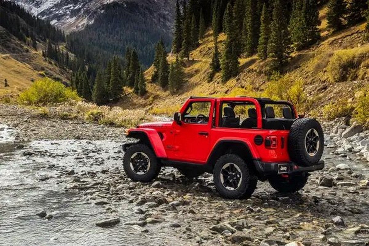 an red off-road SUV