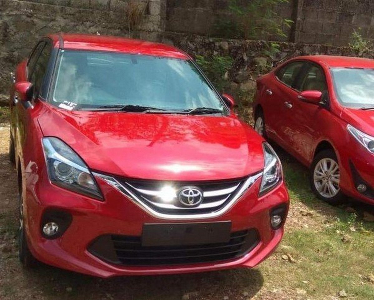 toyota glanza red front angle