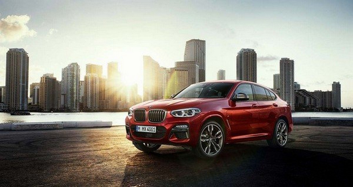 2019 BMW X4, red colour, front left side