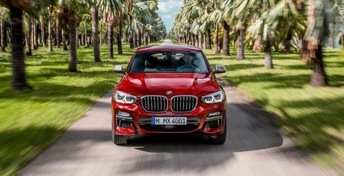 2019 BMW X4, Red colour, front angular look