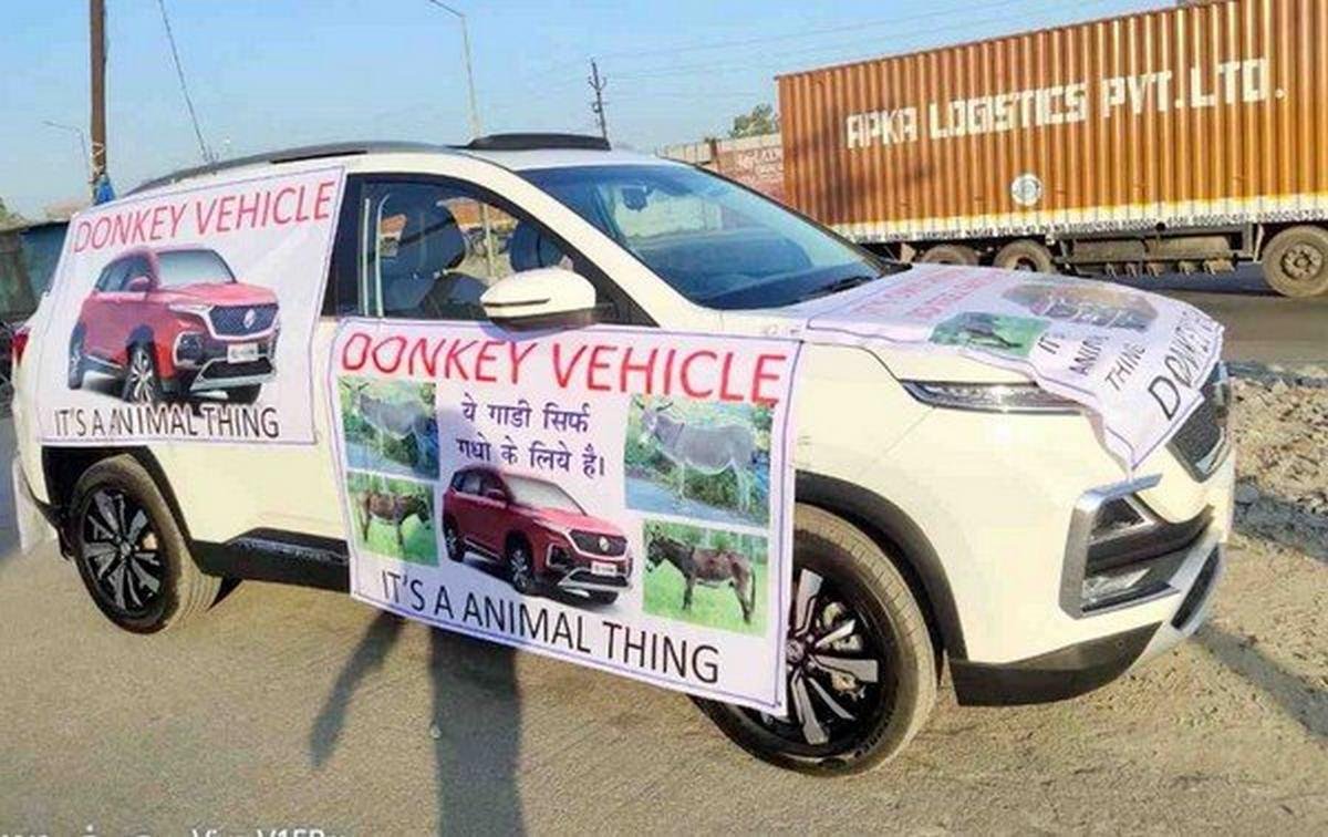 mg hector donkey car photo side angle