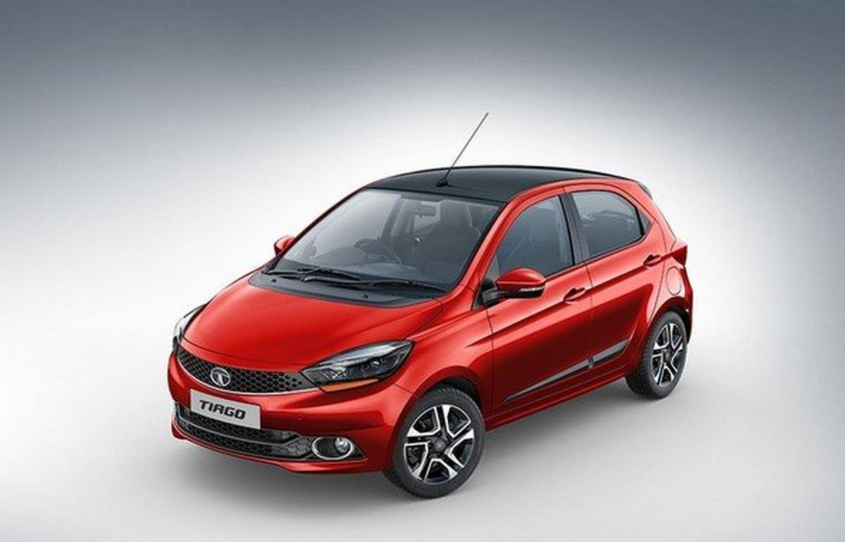 tata tiago red front angle