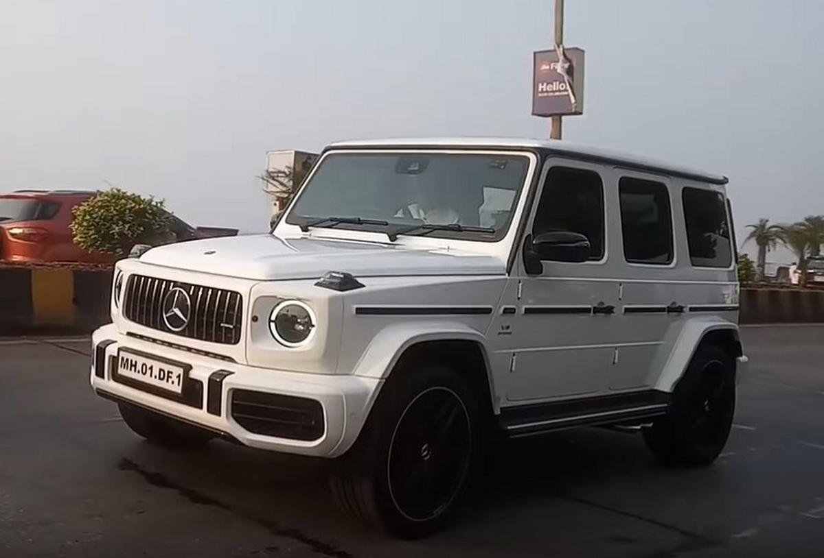 mercedes-benz AMG G63 SUV white front angle