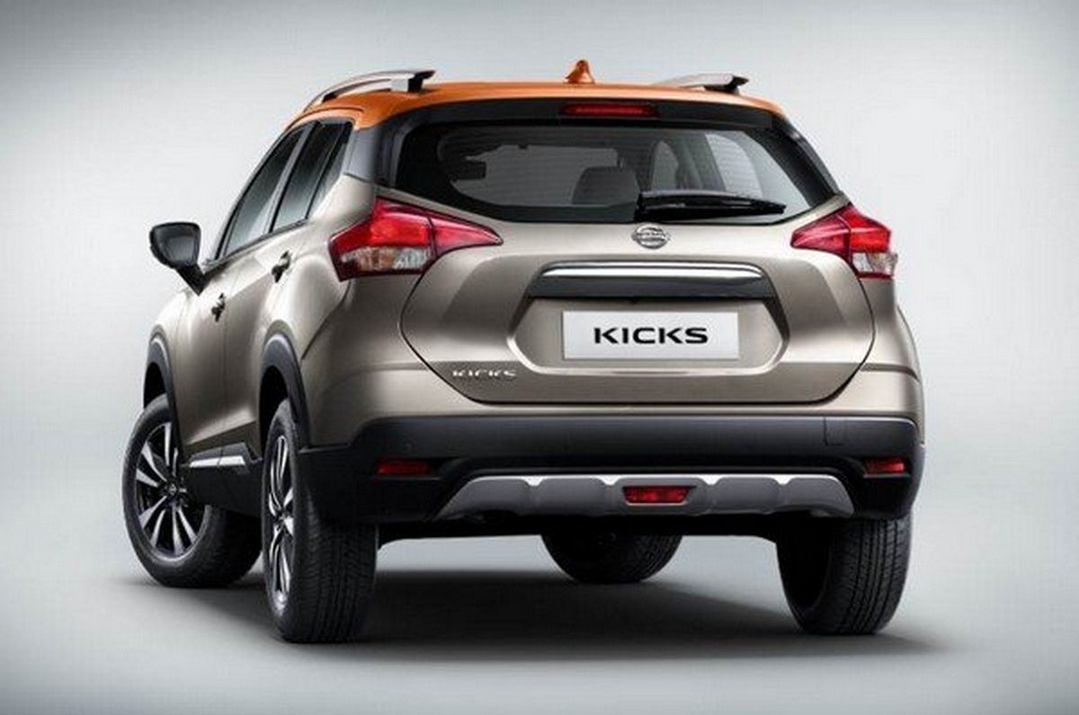 Nissan Kicks rear side