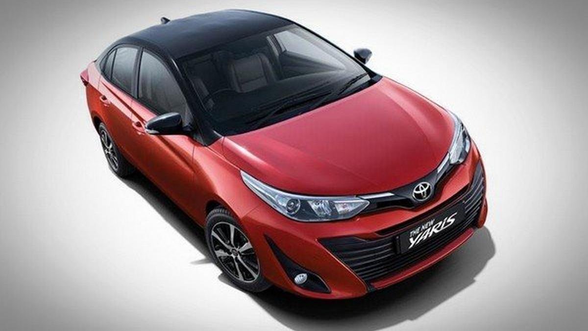 2020 toyota yaris red front angle