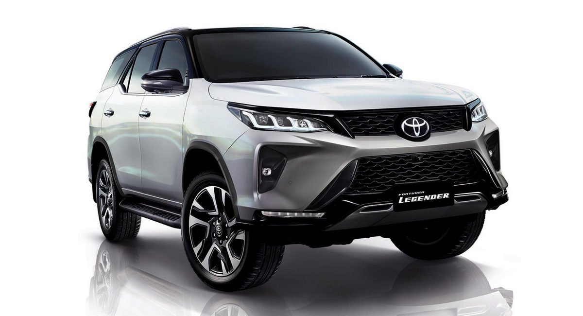 Front-side-look-of-2021-Toyota-Fotuner