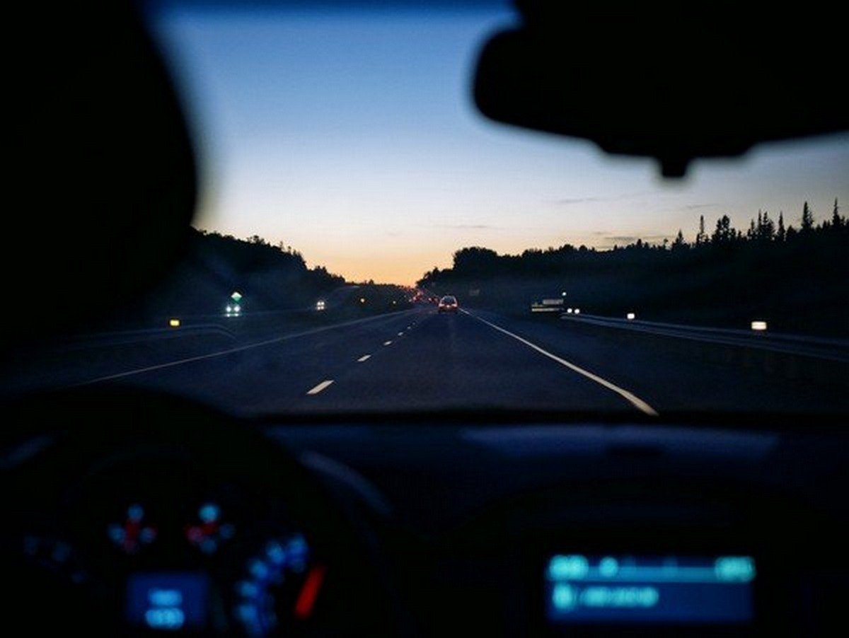  windscreen car night