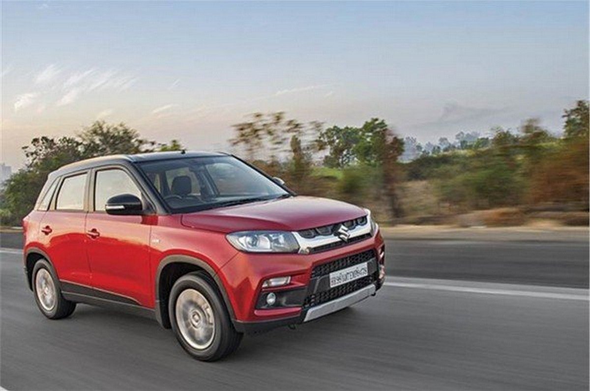 Maruti Vitara Brezza red side profile