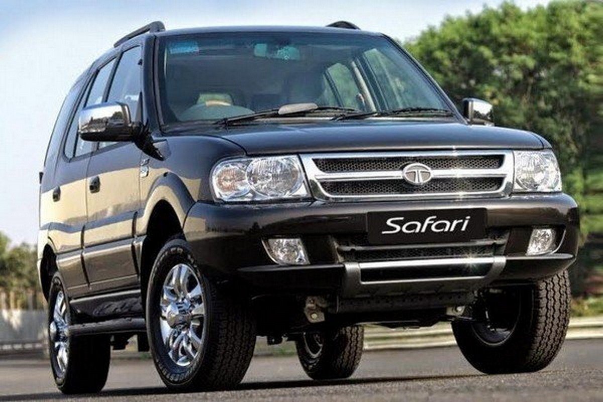 tata safari 3.0 dicor black front angle