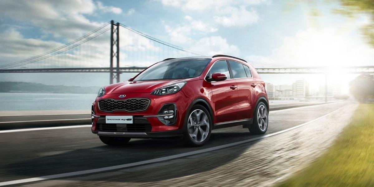 kia sportage red front angle