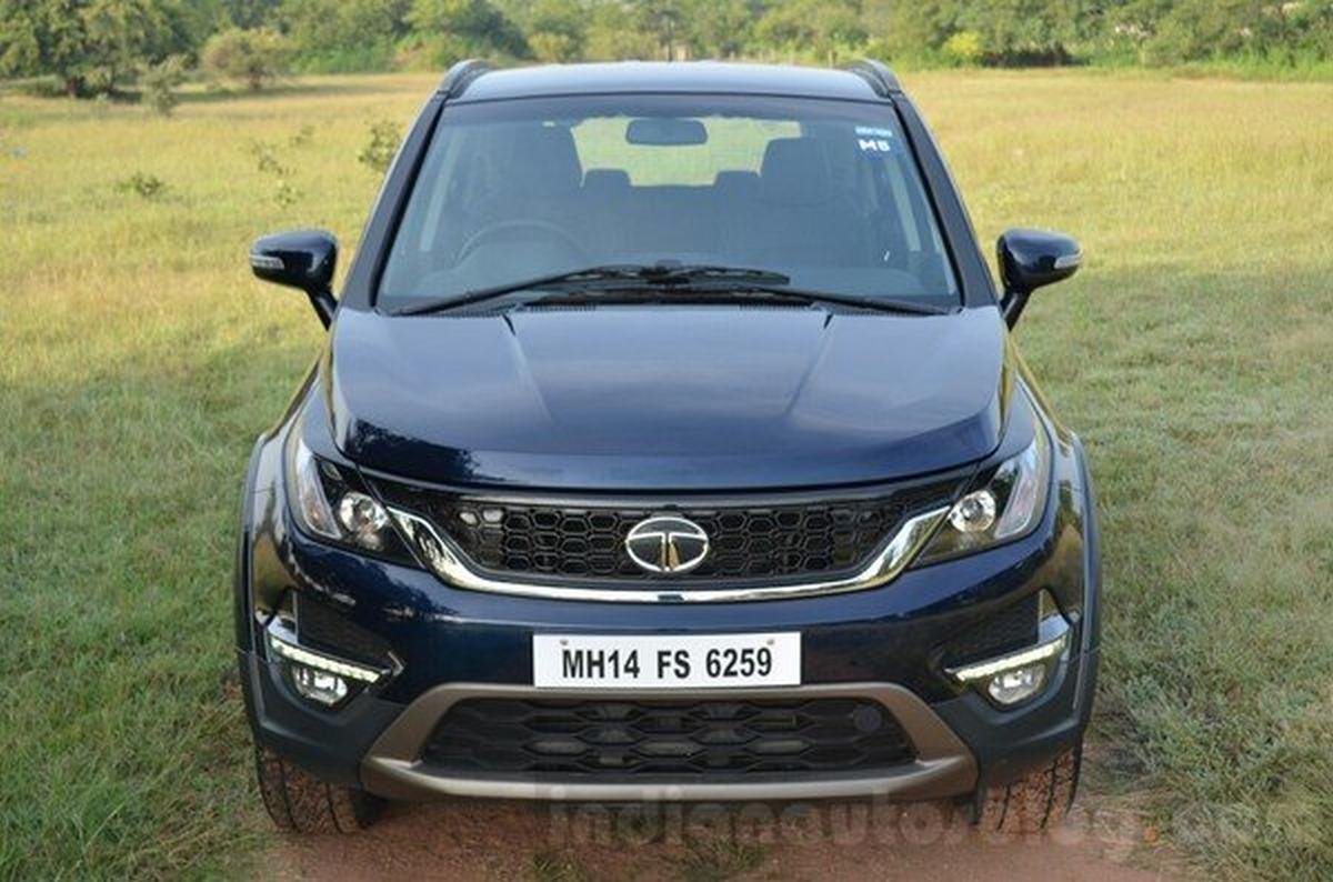 tata hexa xt mt front angle