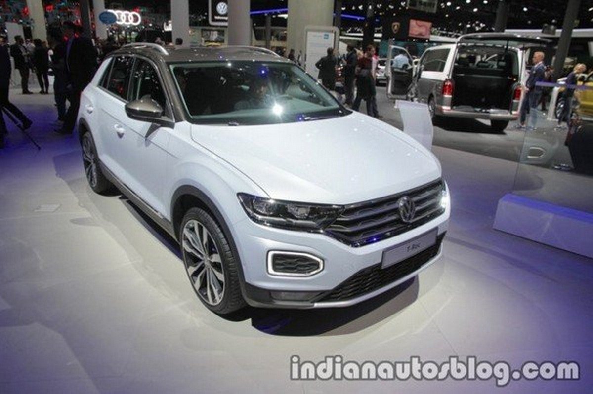 2020 volkswagen t-roc white front angle