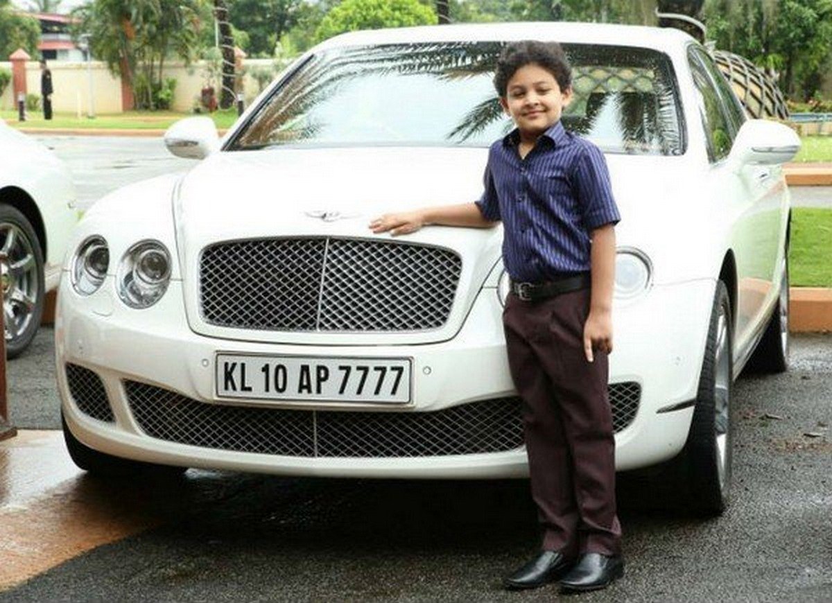 dr rabieullah bentley flying spur white front angle