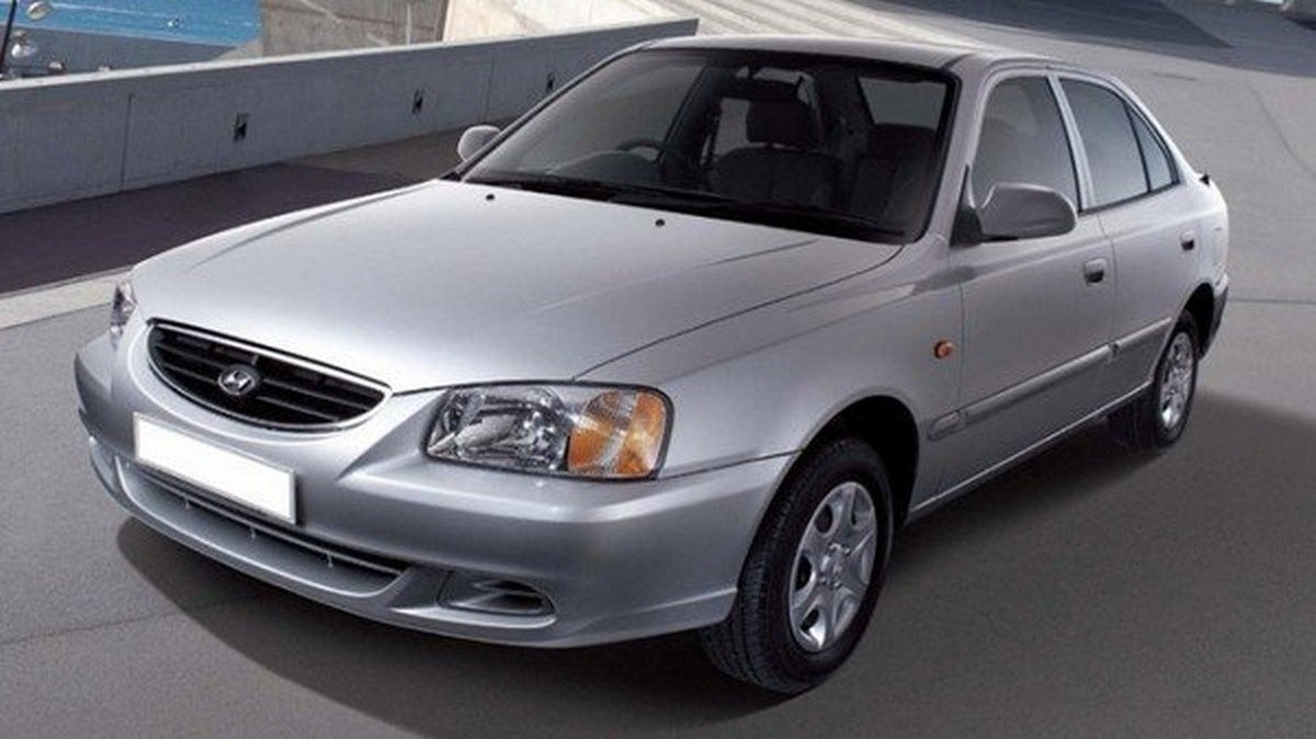 hyundai accent silver front angle