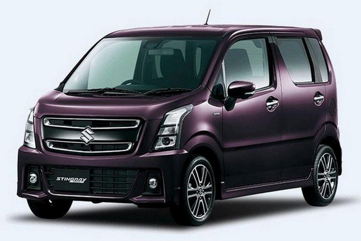 MAruti Suzuki car purple color from right to left