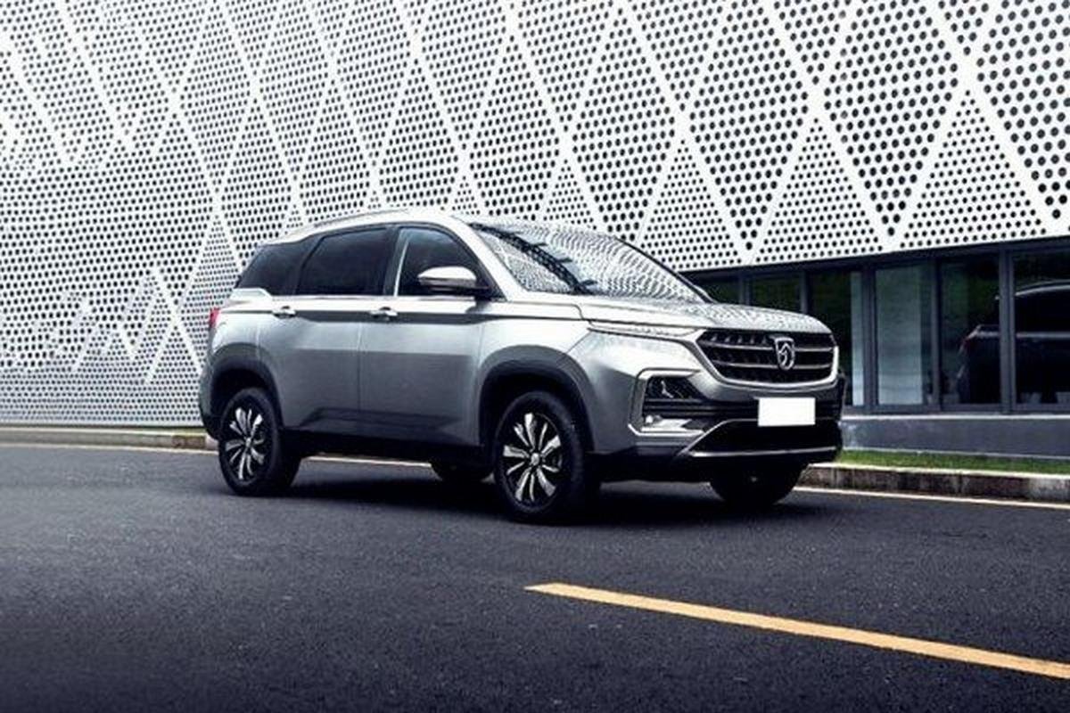 2019 MG Hector silver angular look